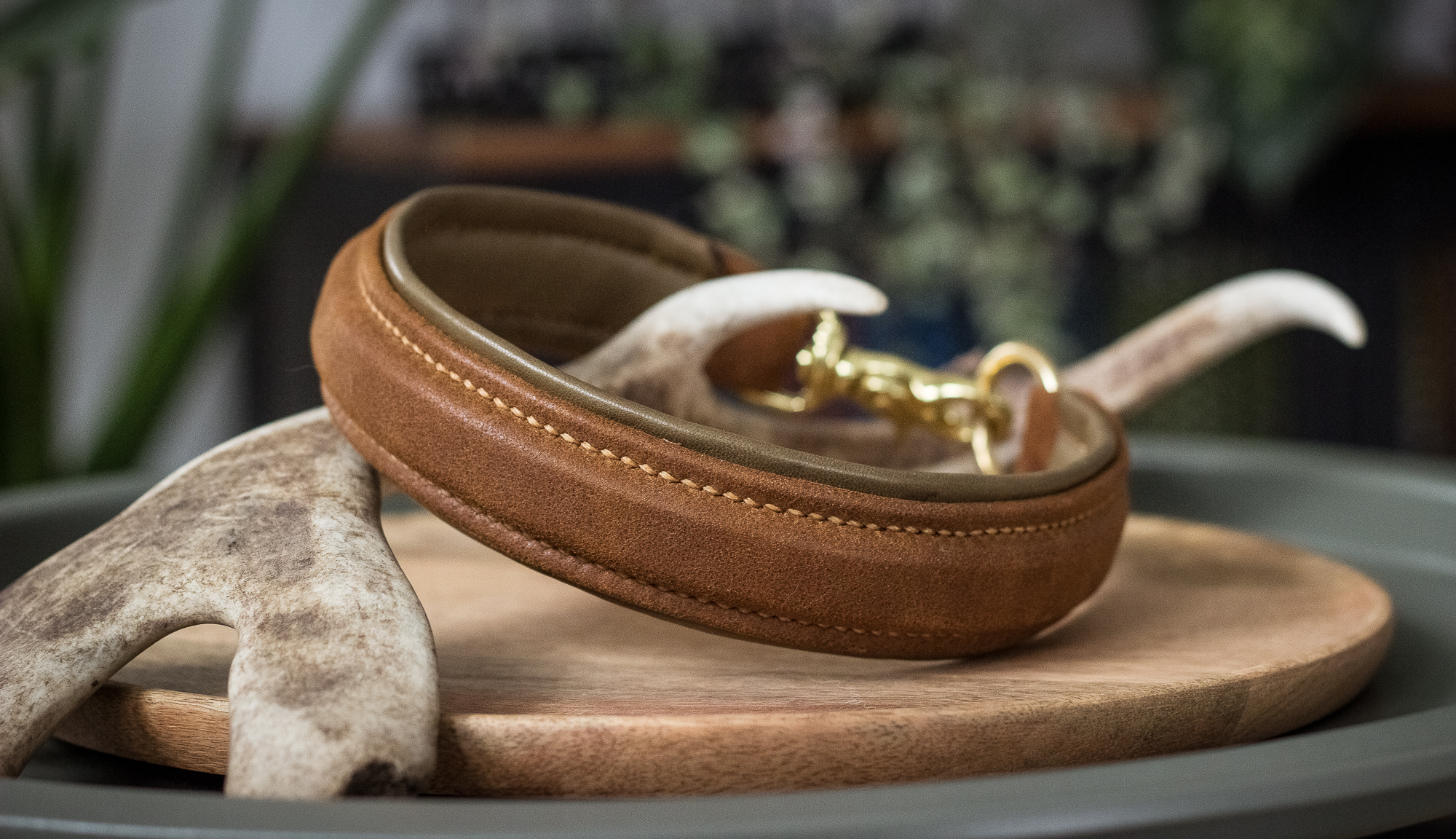 Halsband Golden Olive – Bild 2